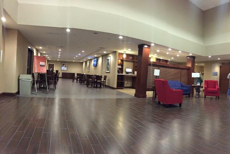 Comfort Suites - Dodge City Exteriör bild