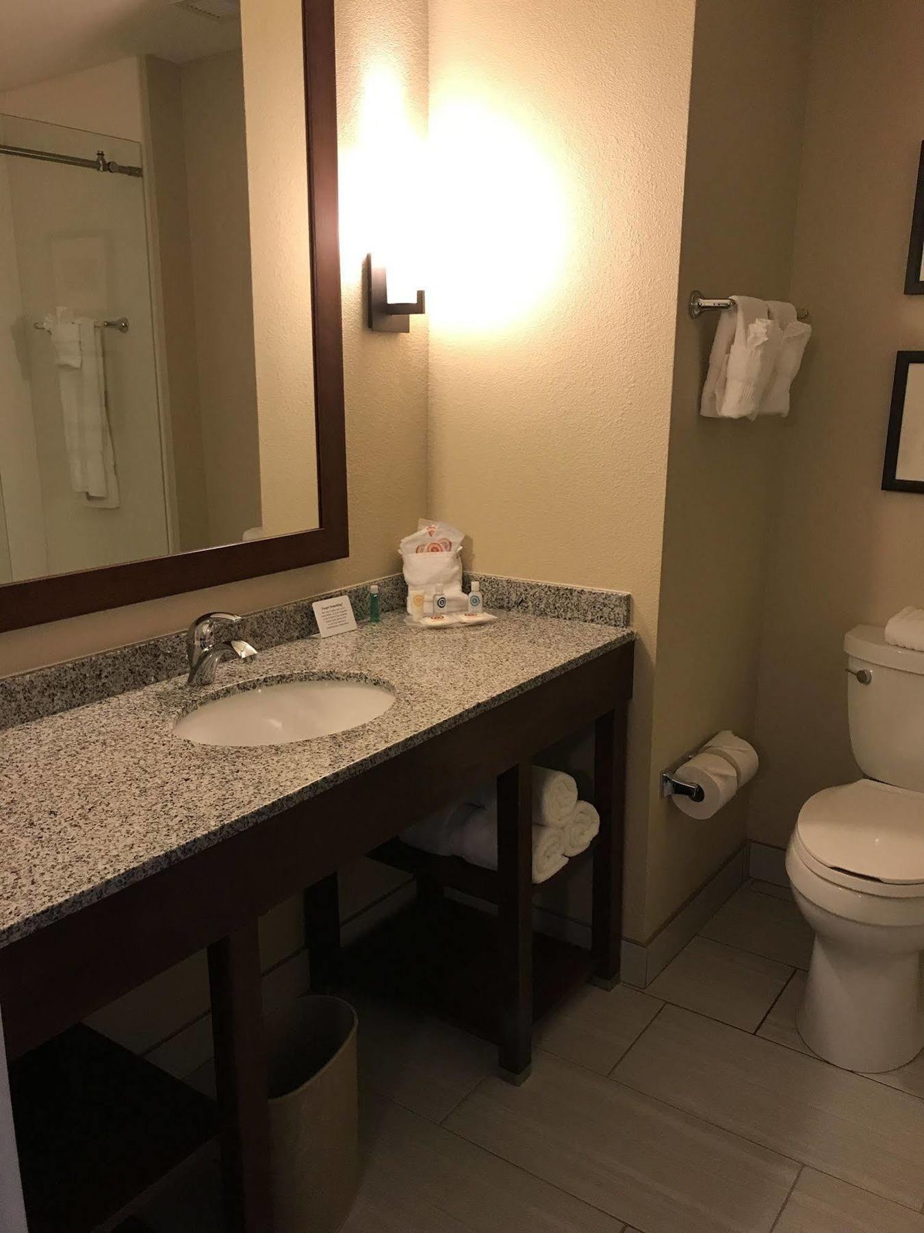 Comfort Suites - Dodge City Exteriör bild